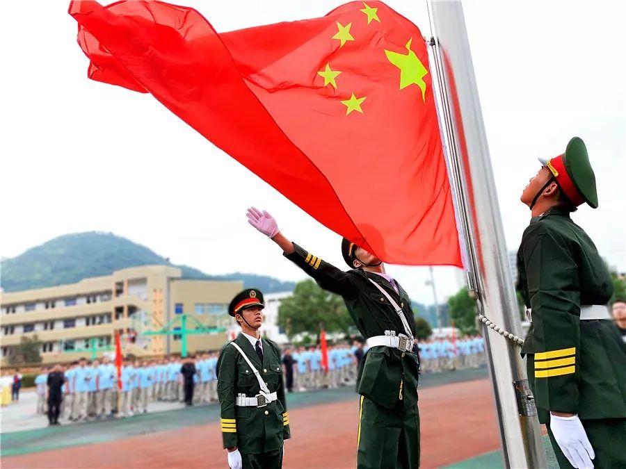 excel怎么复制一个一模一样的表格